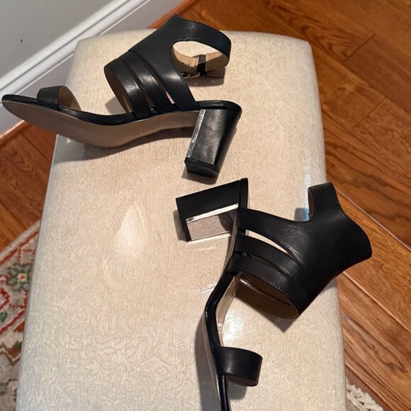 Shoes - Picture 2 of 3